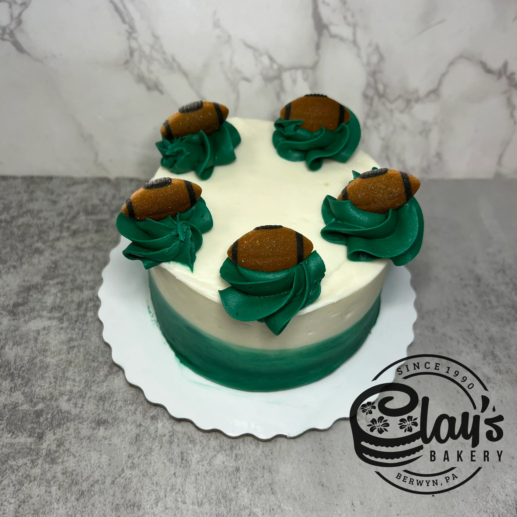 4" Lunchbox Bento Cake (Eagles Football) - Image 11