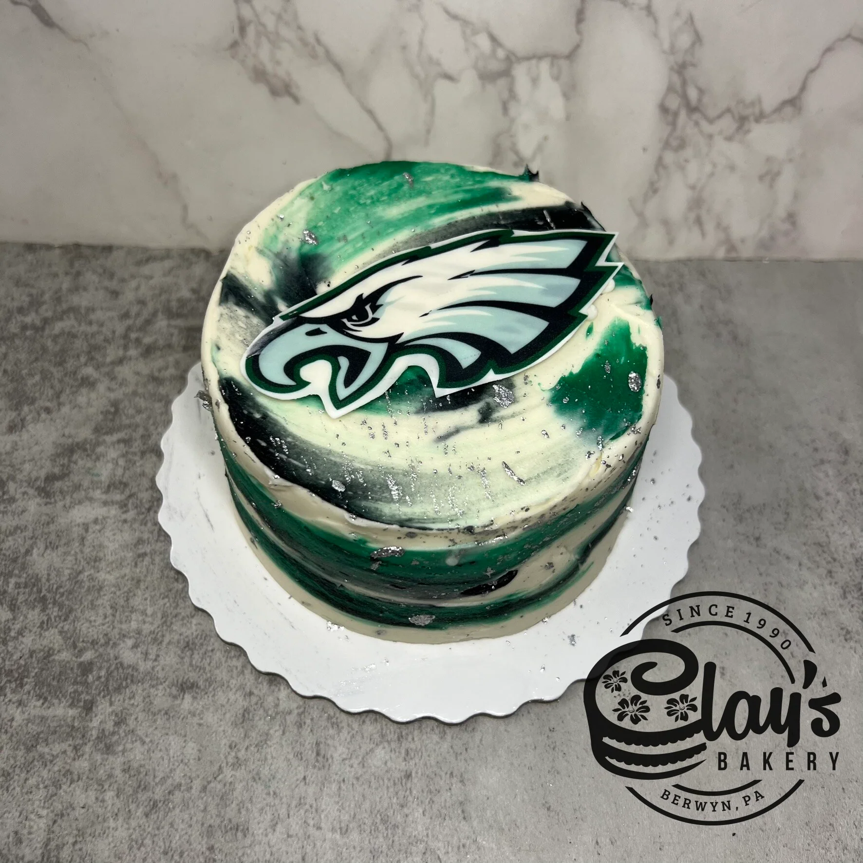 4" Lunchbox Bento Cake (Eagles Football) - Image 4