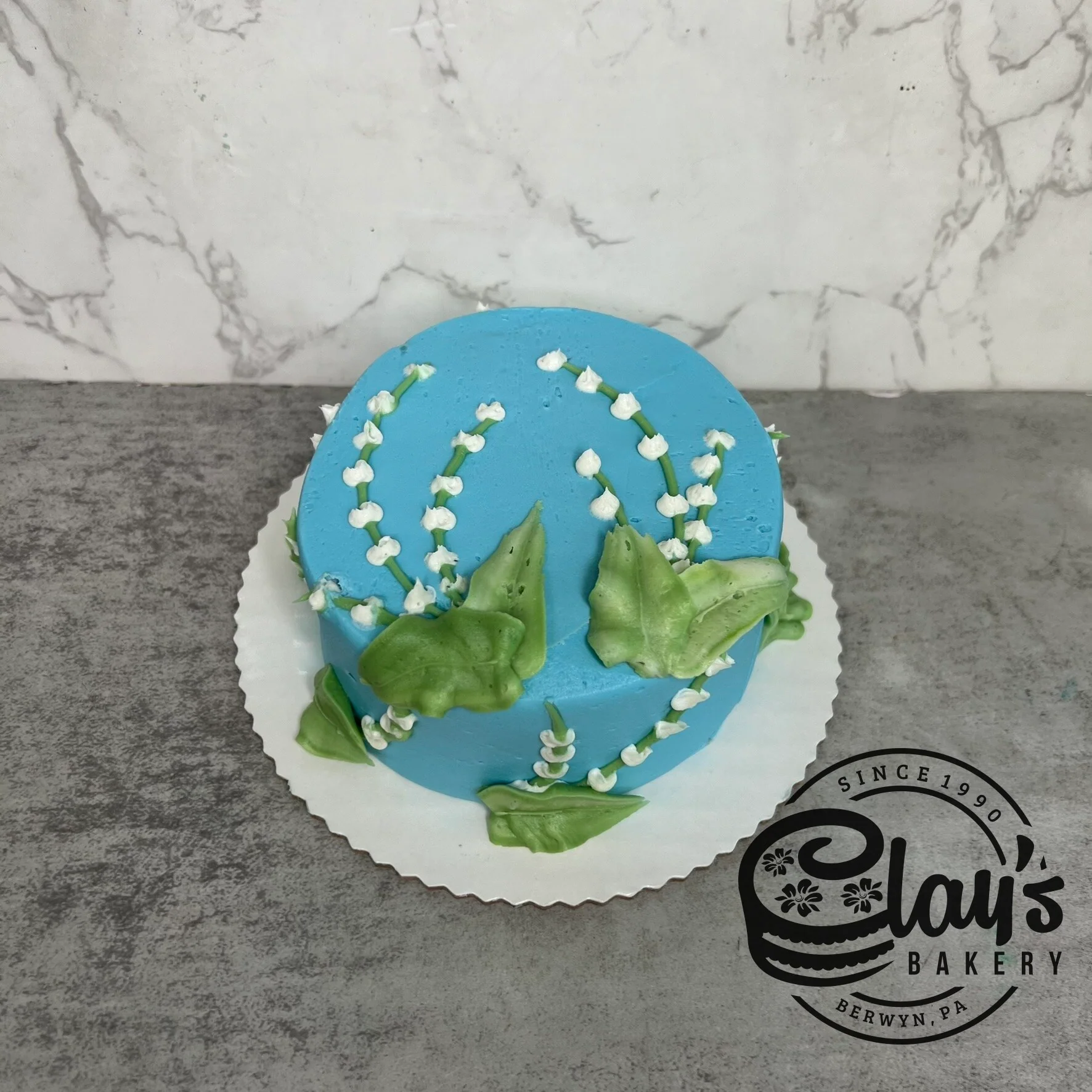 4" Lunchbox Bento Cake (Lily of the Valley)