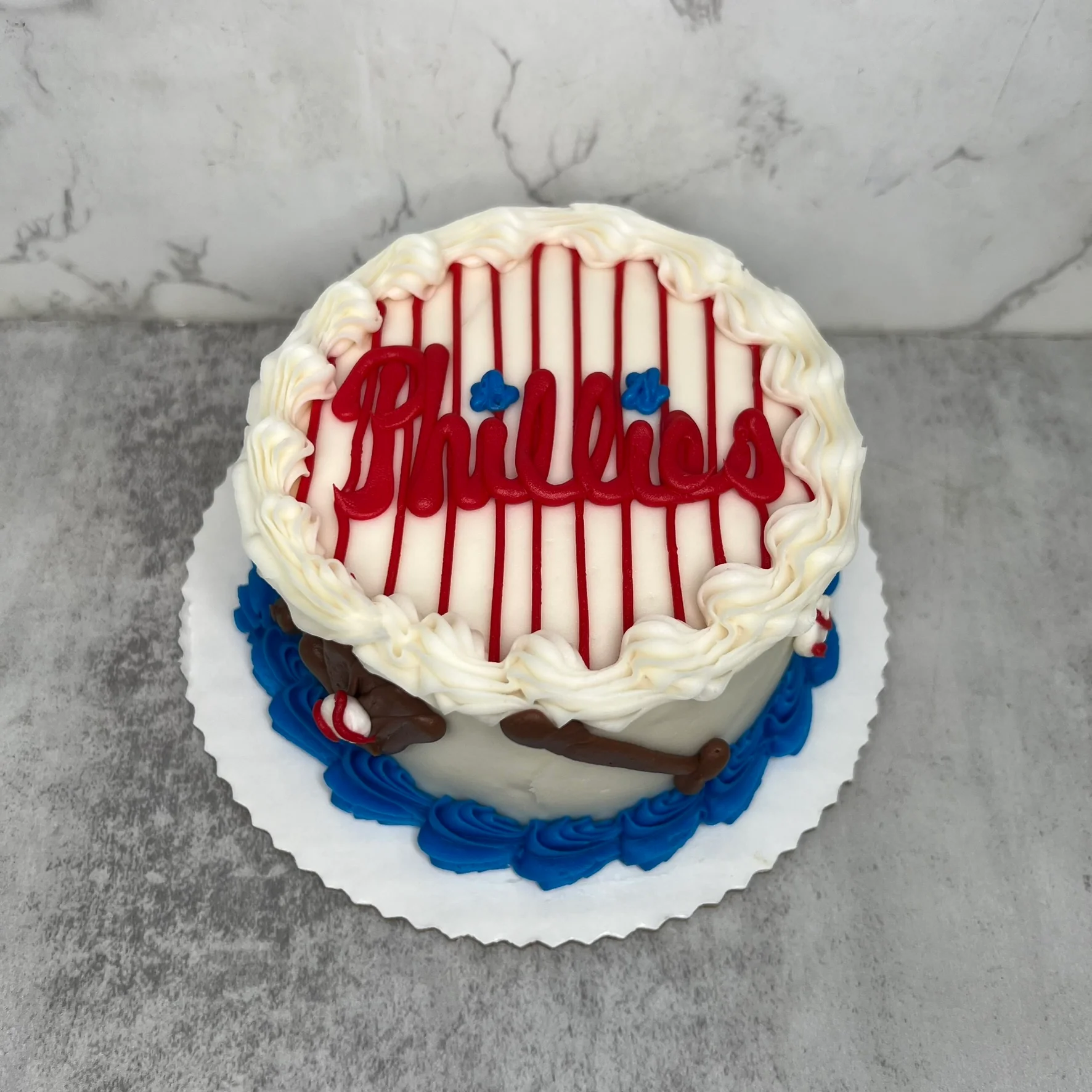 4" Lunchbox Bento Cake (Phillies) - Image 8