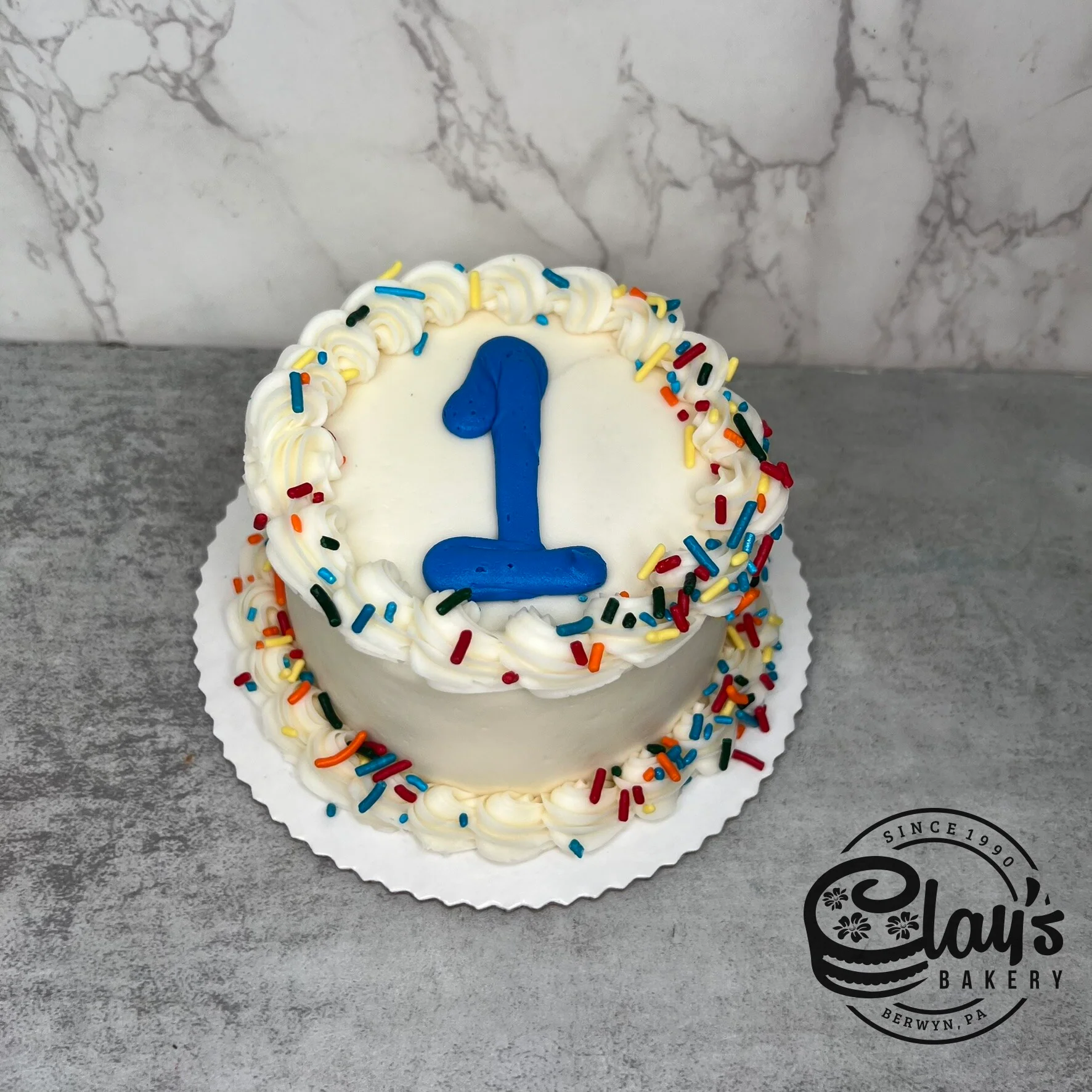 4" Lunchbox Bento Cake (Sprinkled Trim) - Image 3