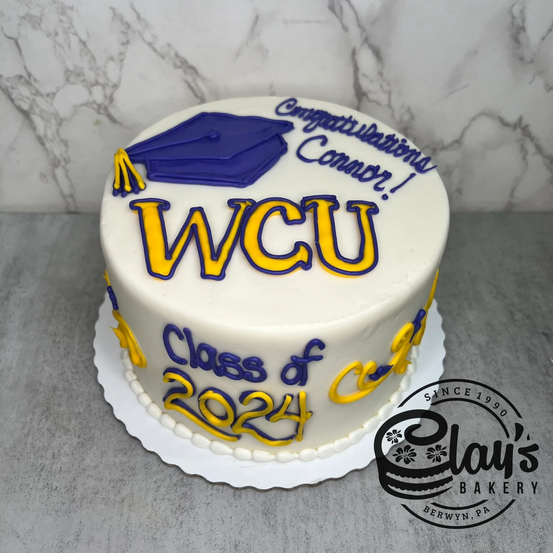 Buttercream Gradcap and Scrolls - Image 2