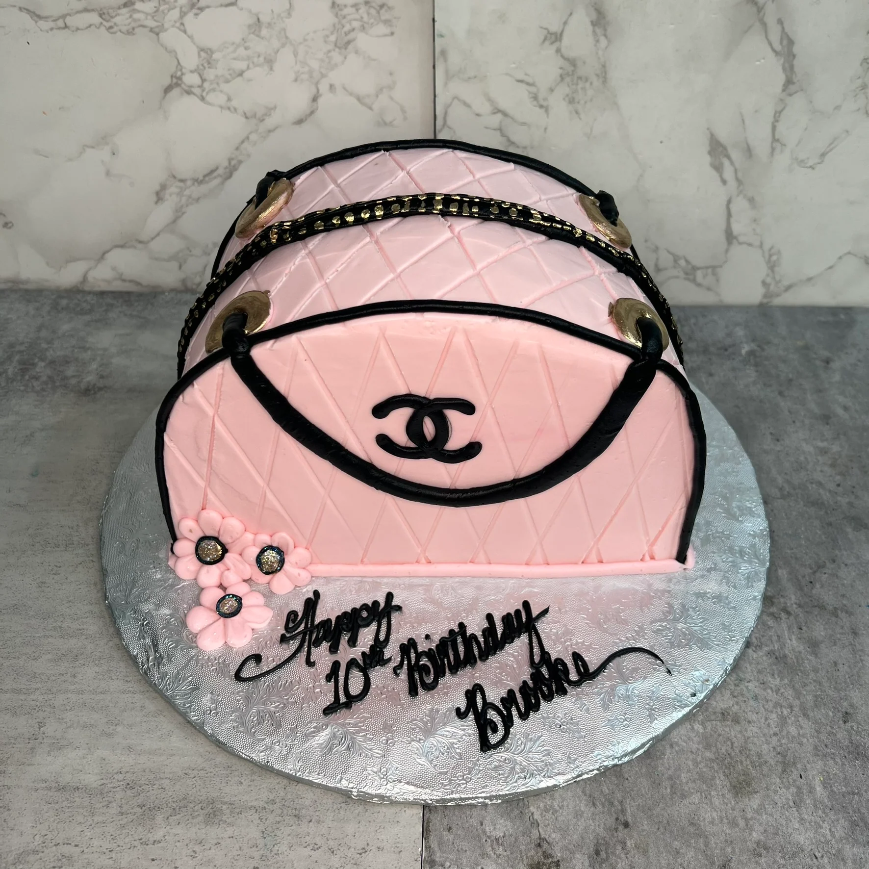 Chanel Bag Shaped Cake - Image 2
