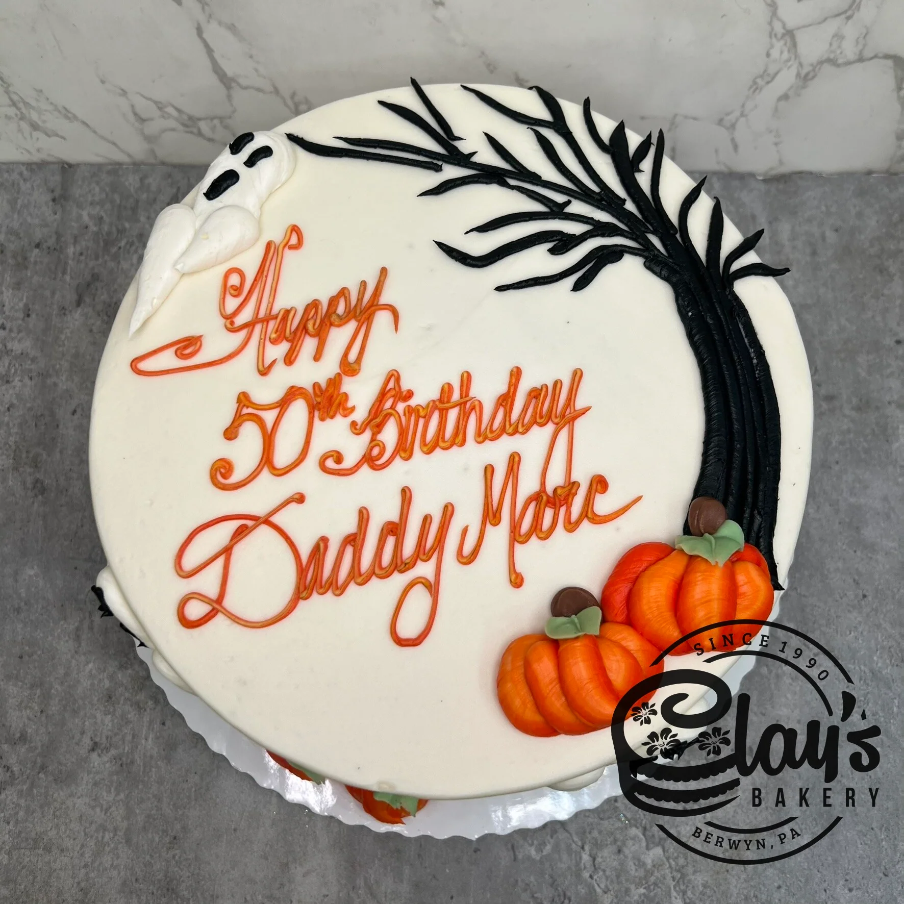 Classic Spooky Cake - Image 4