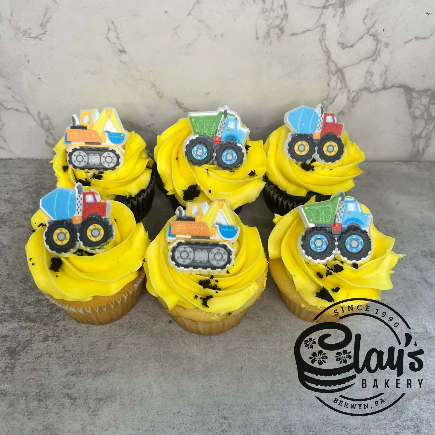 Construction Truck Ring Cupcakes