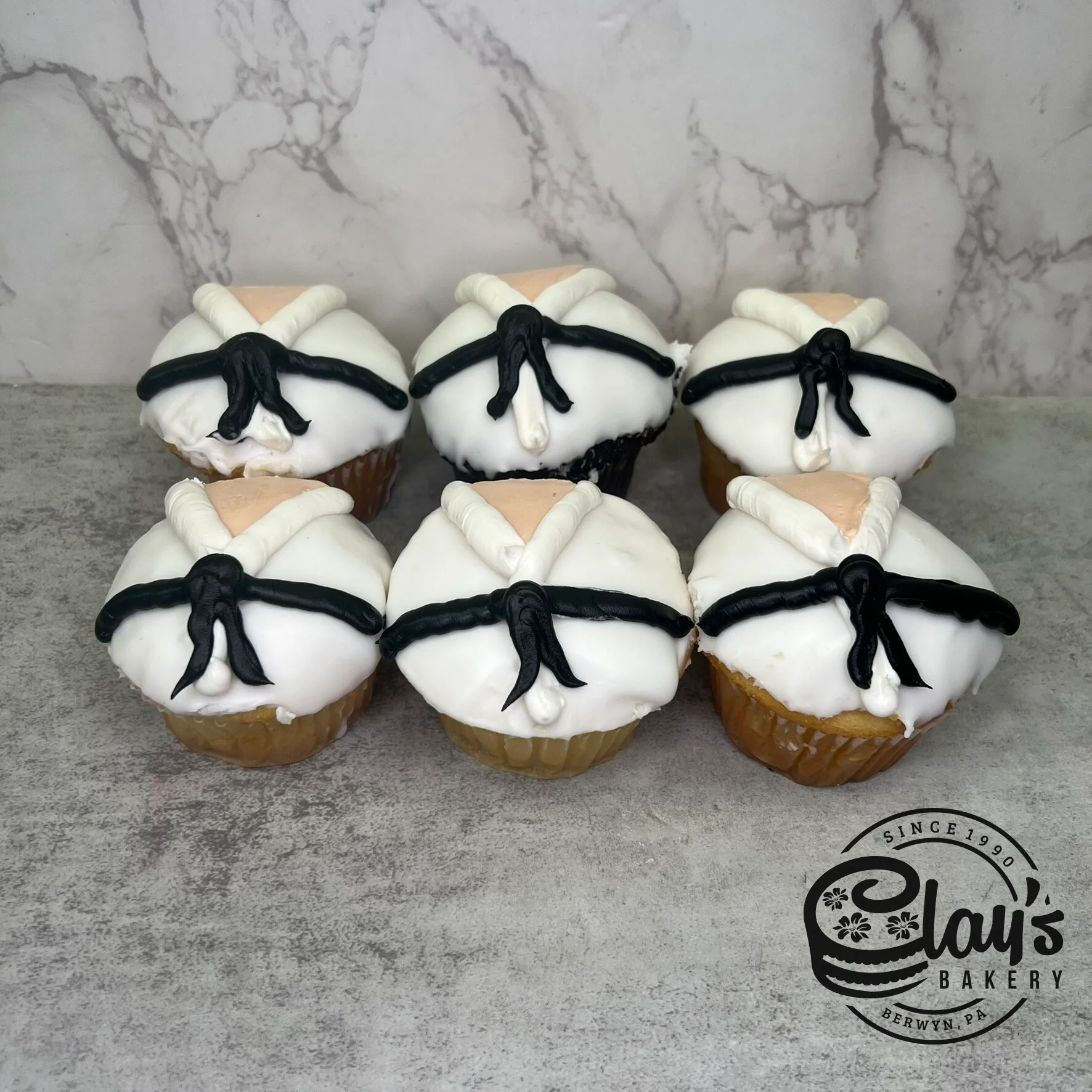 Dipped Karate Cupcakes - Image 2