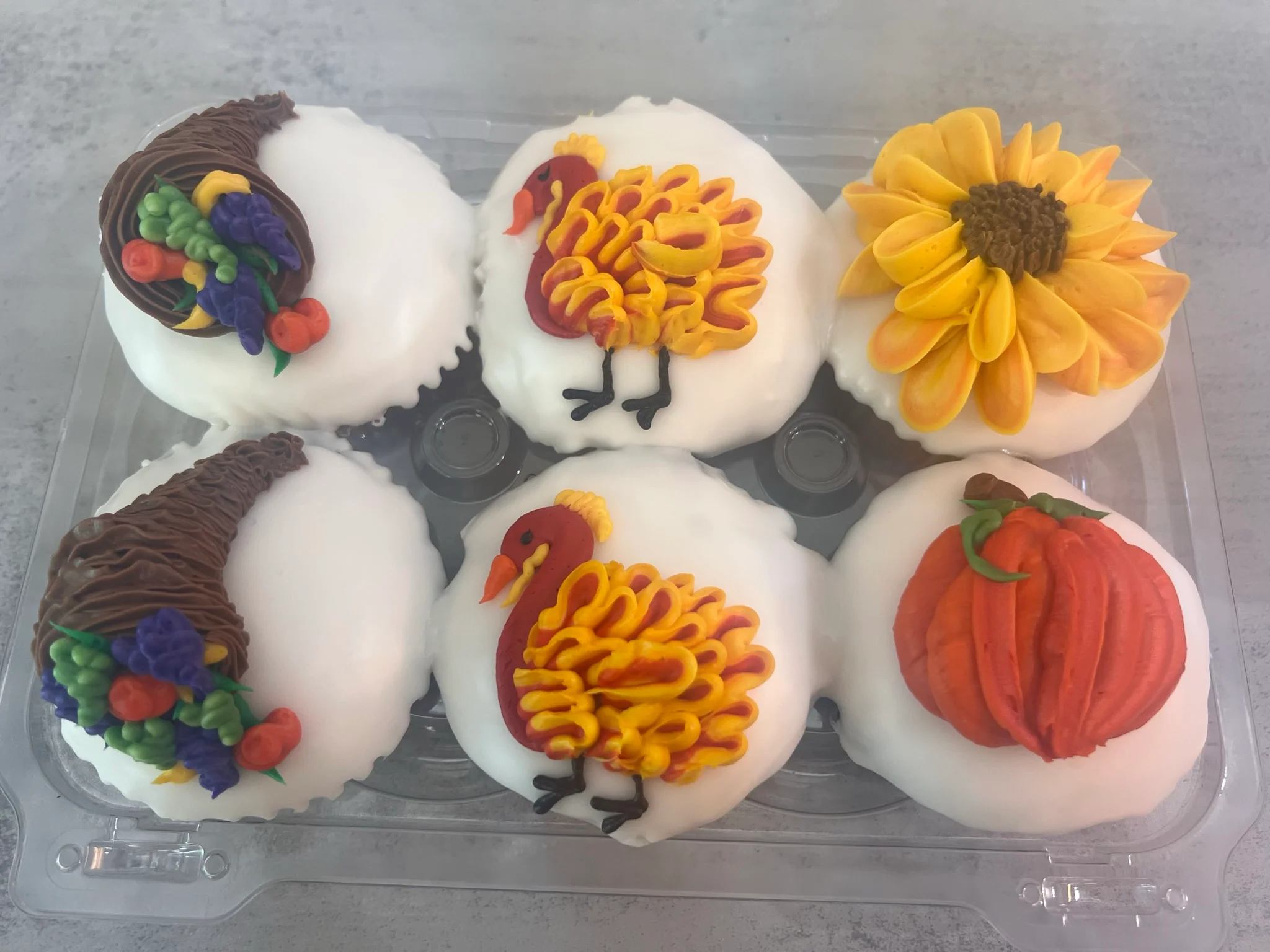 Dipped Thanksgiving Cupcakes