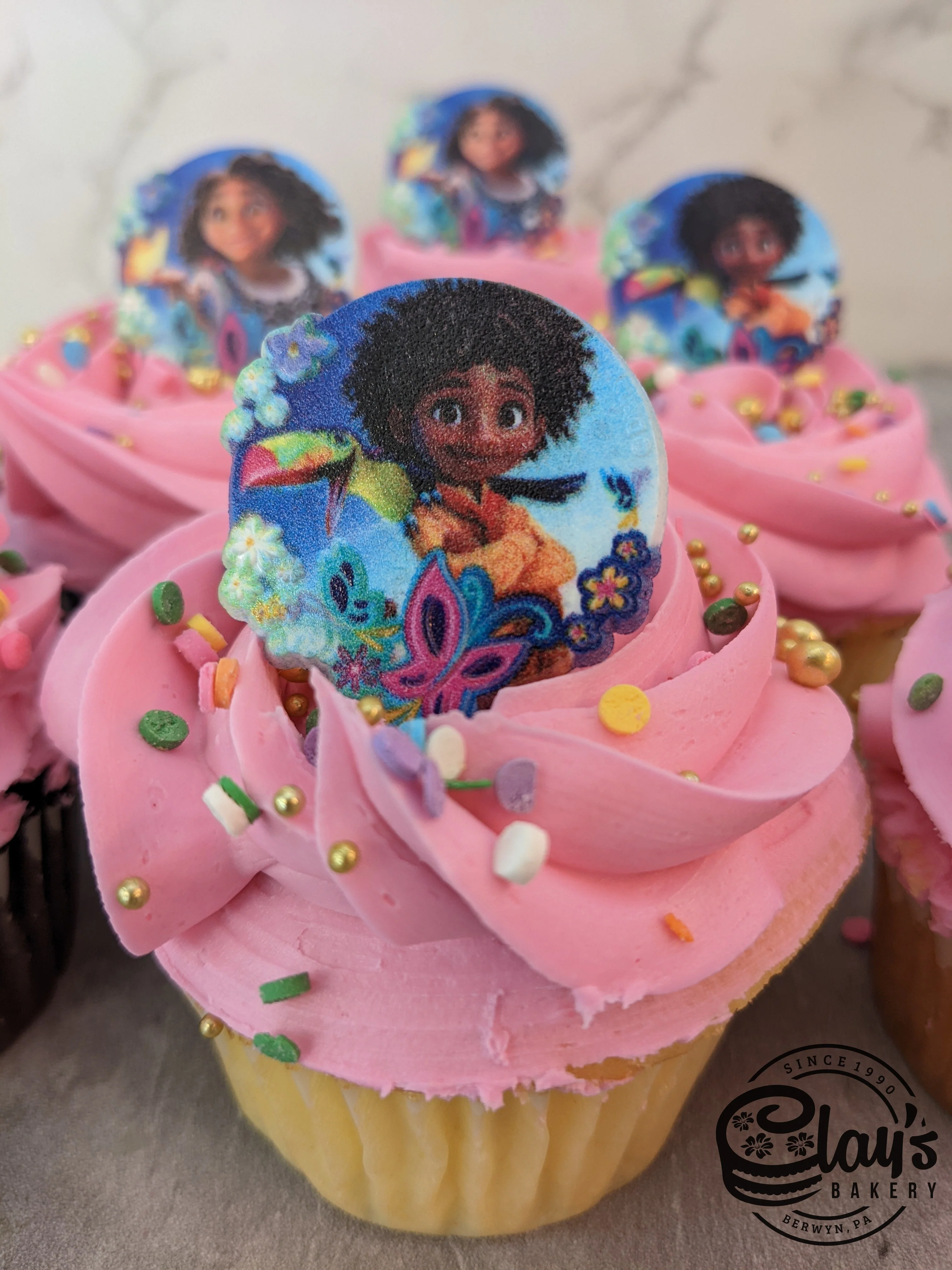 Encanto Rings Cupcakes - Image 3