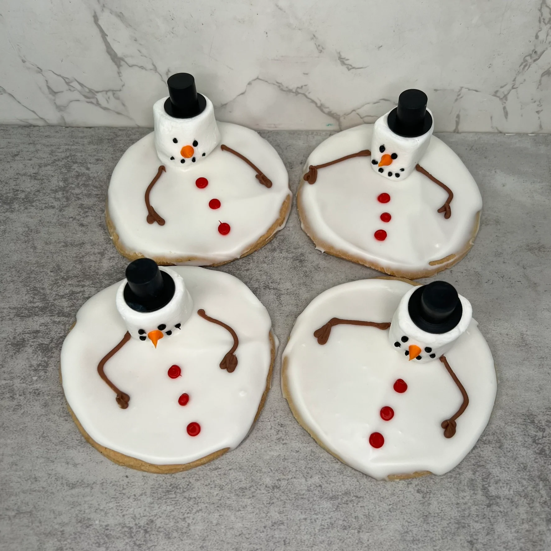 I'M MELTING! Snowman Cookies - Image 3