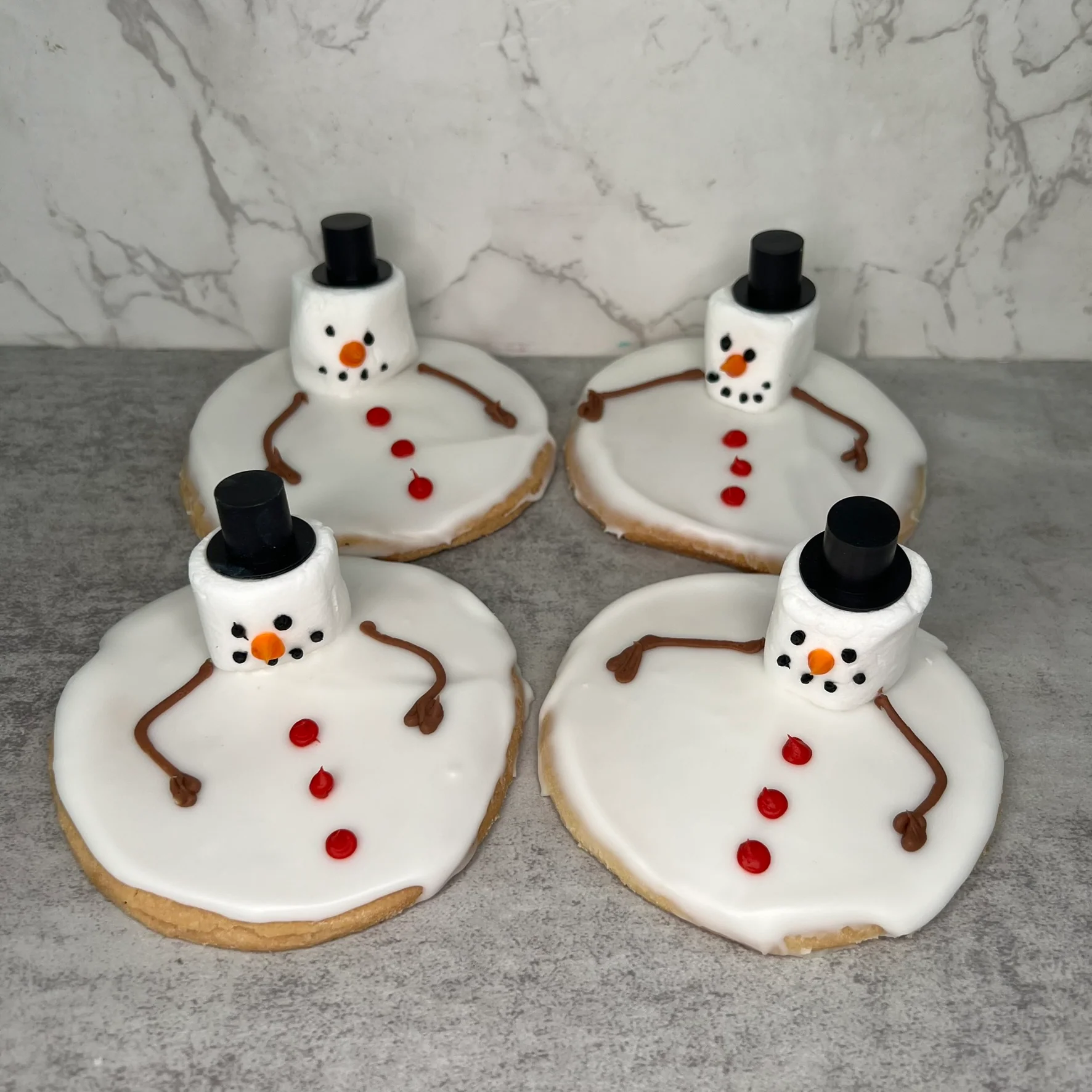 I'M MELTING! Snowman Cookies - Image 4