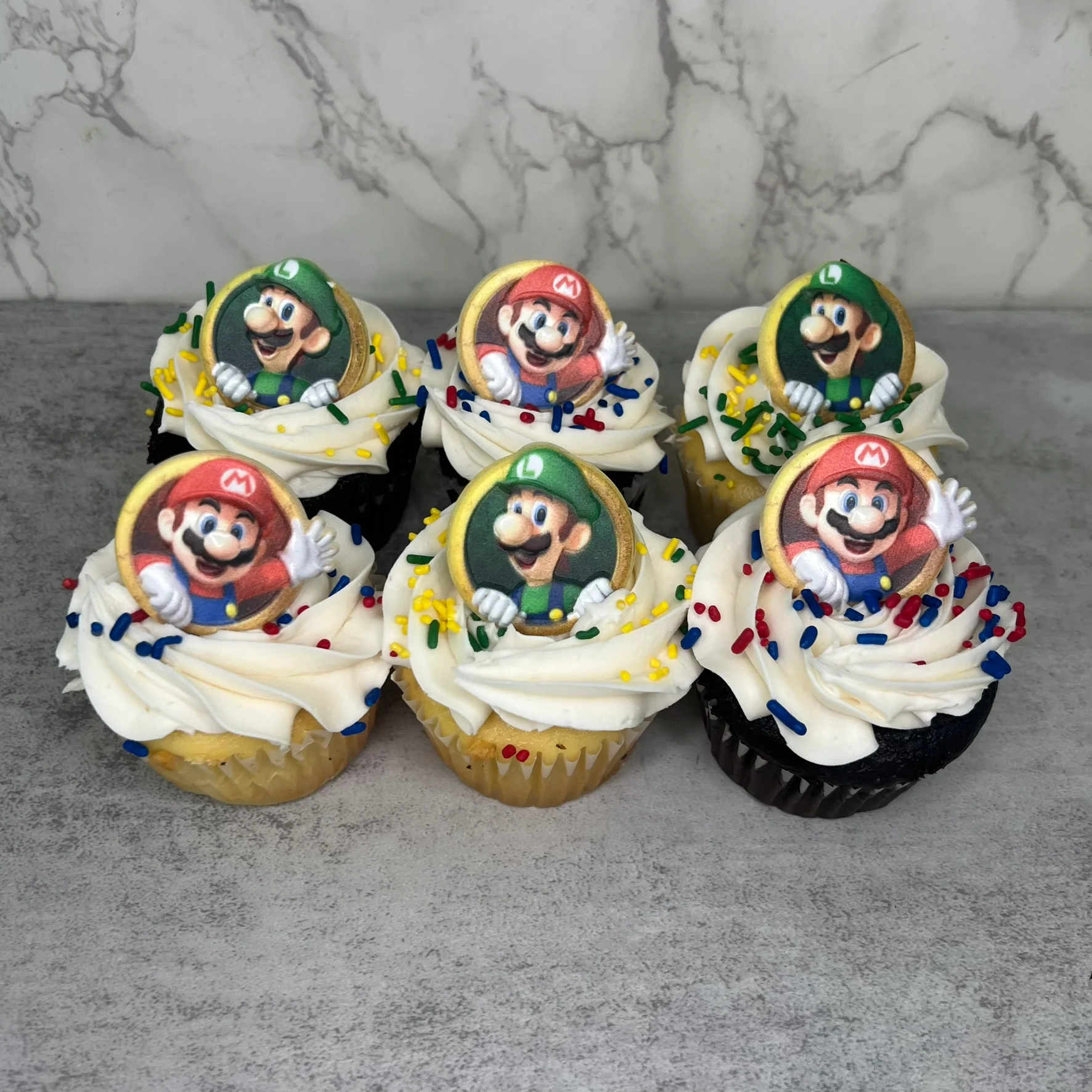 Mario and Luigi Ring Cupcakes - Image 4