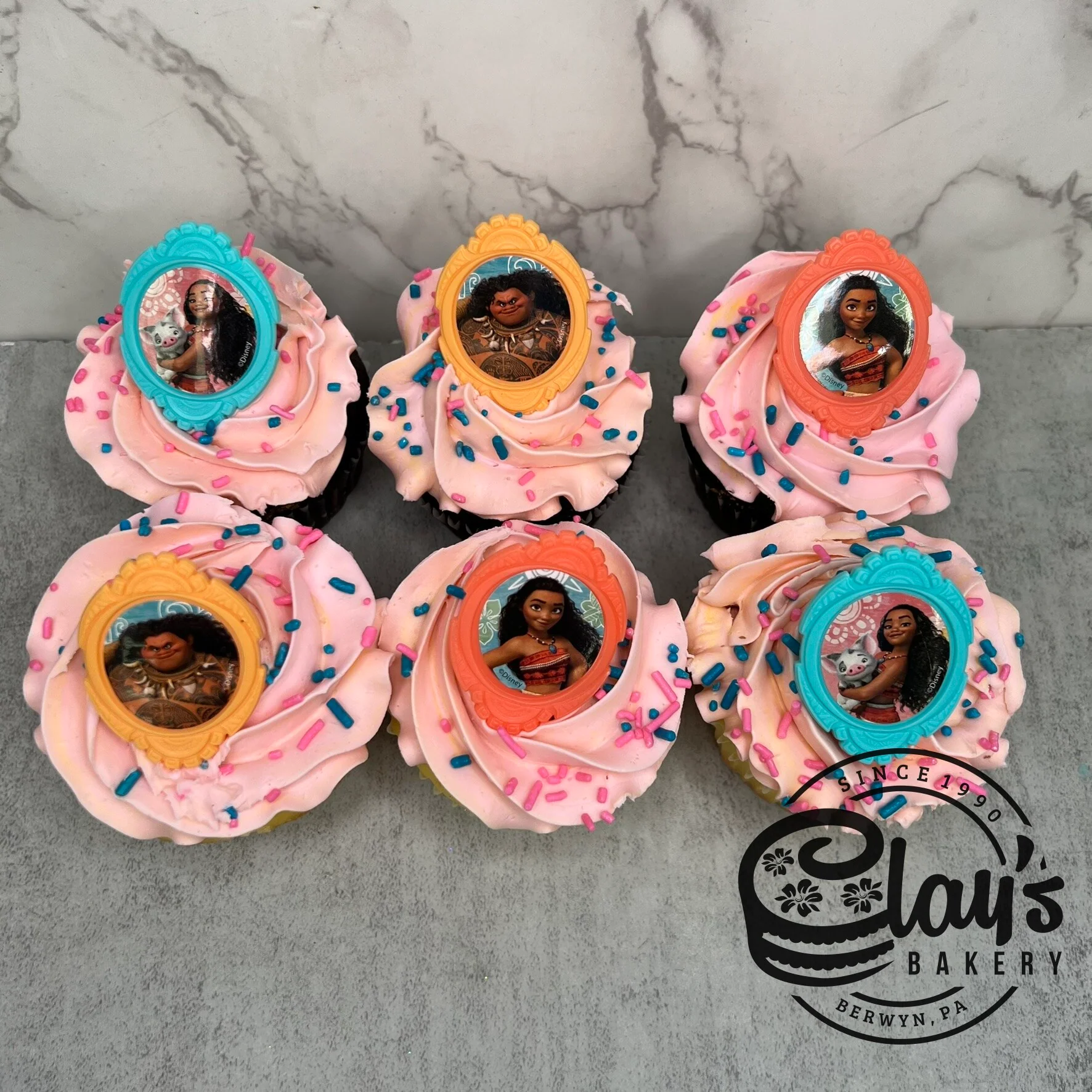 Moana Ring Cupcakes - Image 3