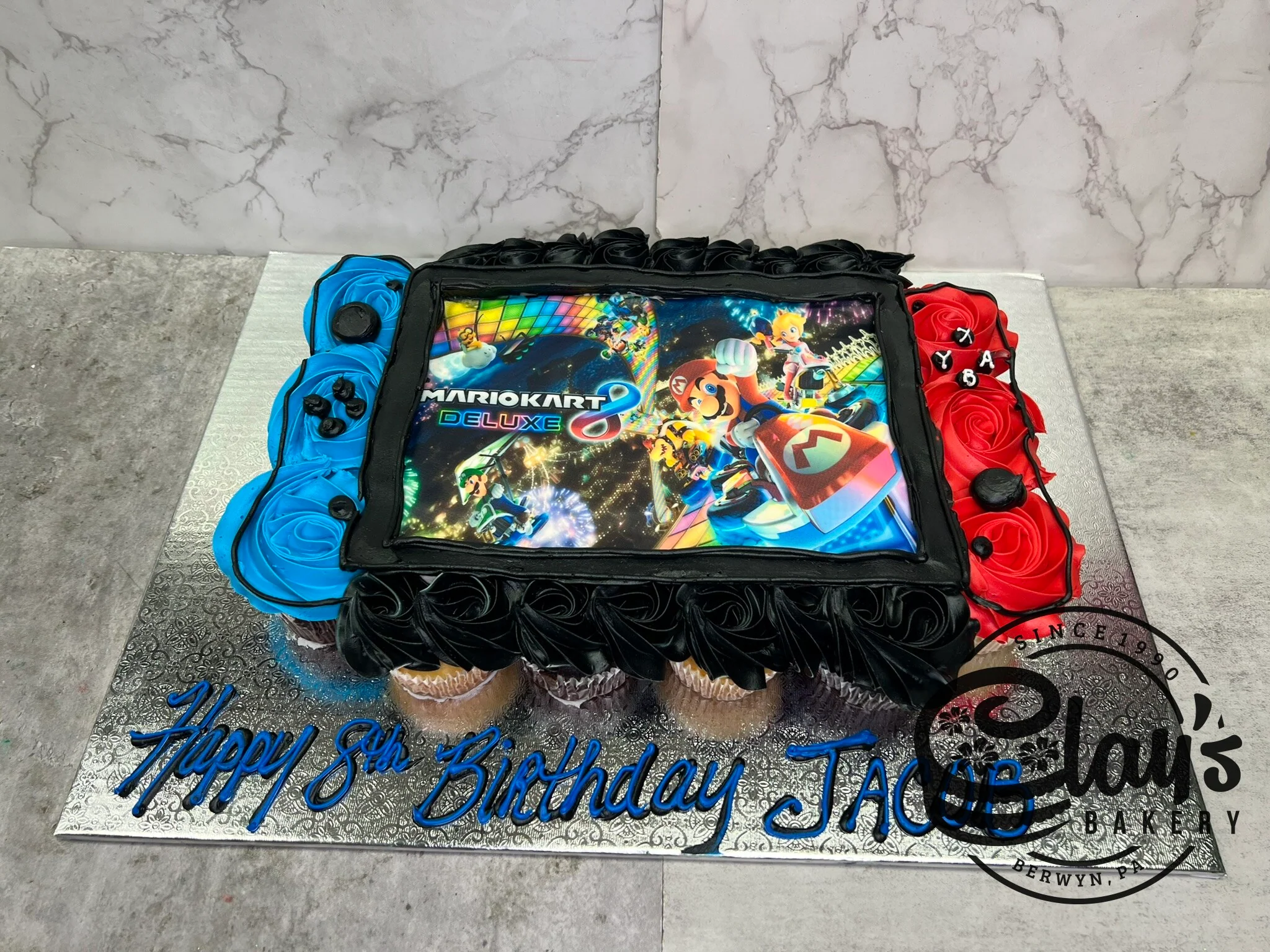 Nintendo Switch Cupcake Cake (22 Cupcakes) - Image 4