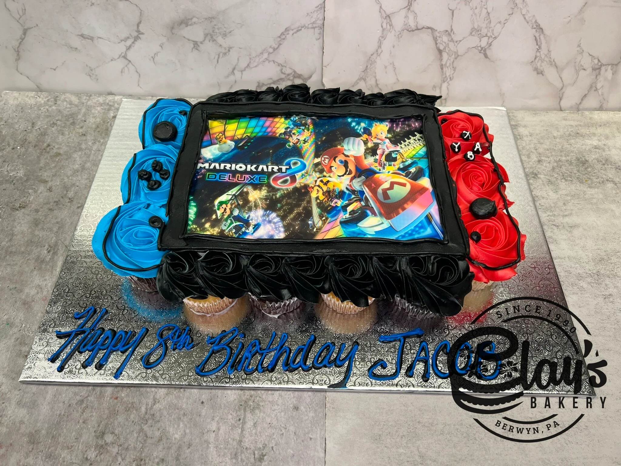 Nintendo Switch Cupcake Cake (22 Cupcakes) - Image 6