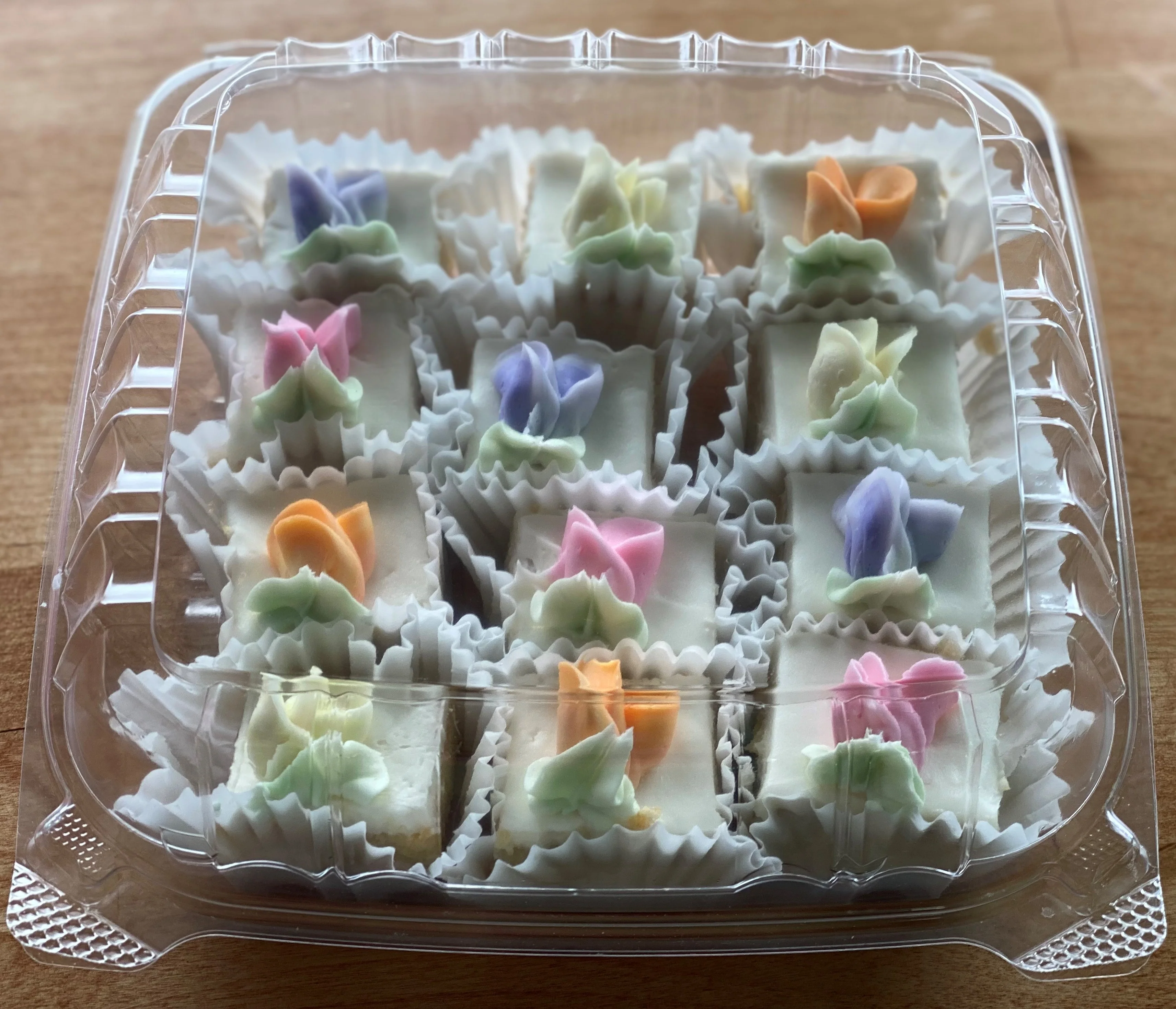 Petit Fours - Flower Buds - Image 3